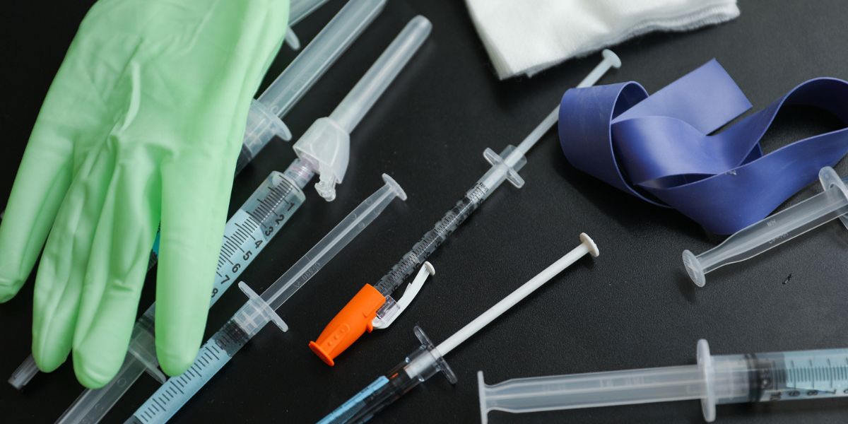The Dangers of Needle Sharing | White Oak Recovery Center