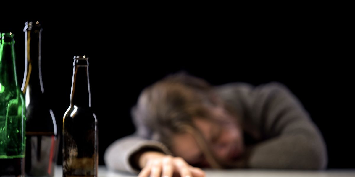 Recognizing the Signs of Alcohol Poisoning – White Oak Recovery Center